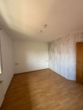 Schlafzimmer - Gemütliche 3-Zimmer-Wohnung mit großem Balkon und EBK in Illertissen