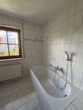 Badezimmer - Gemütliche 3-Zimmer-Wohnung mit großem Balkon und EBK in Illertissen