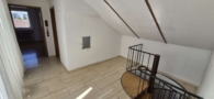 Flur DG - Wohnen über zwei Ebenen: Helle 3,5-Zimmer-Maisonette mit Dachterrasse und Münsterblick