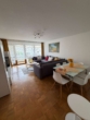Wohnzimmer - Schöne helle 3,5 Zimmerwohnung mit Stellplatz – Neu-Ulm Stadtmitte