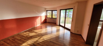 Sonnige 2 Zimmer Wohnung, absolut ruhig gelegen in Wiblingen; mit Einzelgarage, 89079 Ulm, Etagenwohnung