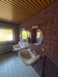 OG Badezimmer - Großzügiges Reihenmittelhaus mit Wintergarten, Garten und zwei Garagen in Elchingen-Thalfingen