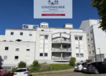 Hausansicht - 2-Zimmer-Wohnung mit TG-Stellplatz auf dem Eselsberg!!
